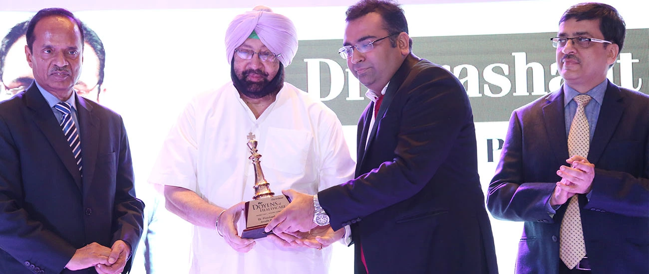 Dr.Prashant jerath (MD) honoured by hon'ble Chief Minister of Punjab S.Capton Amrinder during the event Doyens of healthcare for giving endless services- Choose Jerath Path Labs Diagnostic Center for Allergy Testing and other Tests | Jerath Pathlab | Jerathpath | Jerath Path