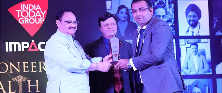 Dr.Prashant Jerath(MD) awarded by union minister of health and family wellfare Mr.Jagat Prakash Nadda - Get Accurate Allergy and other test Results at Jeerath Path Labs | Jerath Pathlab | Jerathpath | Jerath Path
